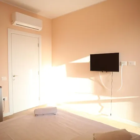 Apartment Daylight *